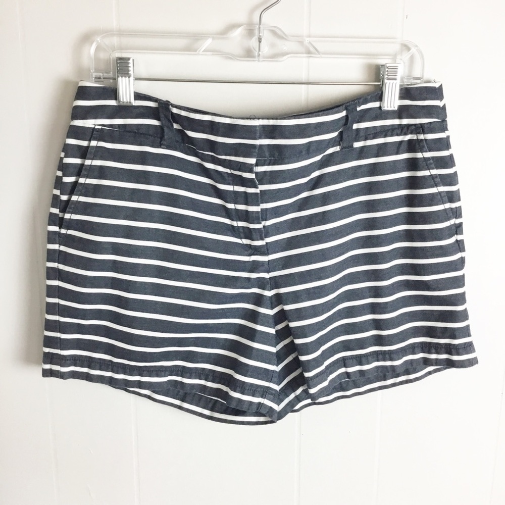 Loft Striped Size 8 4 Inch Shorts Summer Size Dark Gray & White